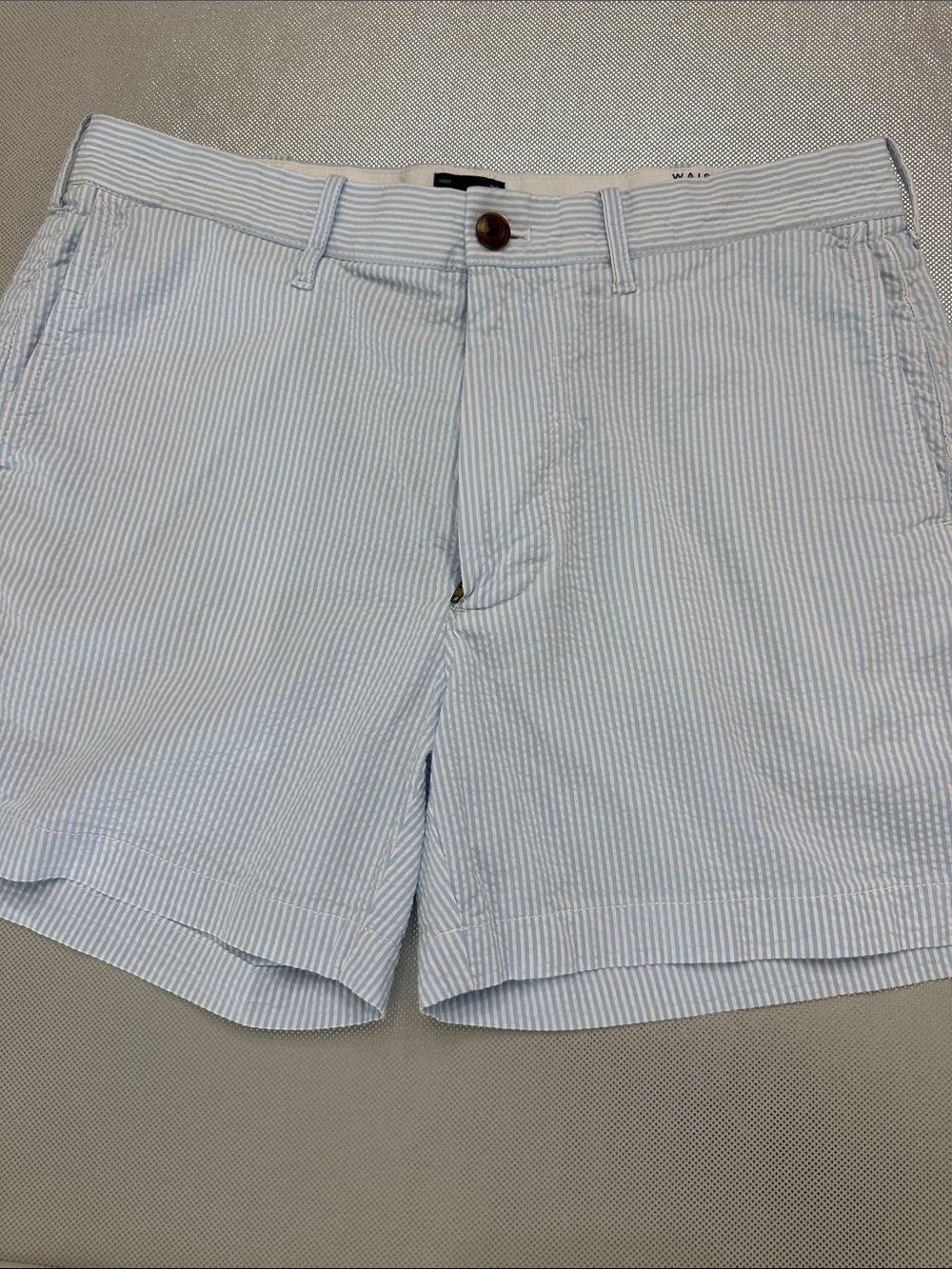 J. Crew Light Blue & White Seersucker Flat Front Men’s Shorts